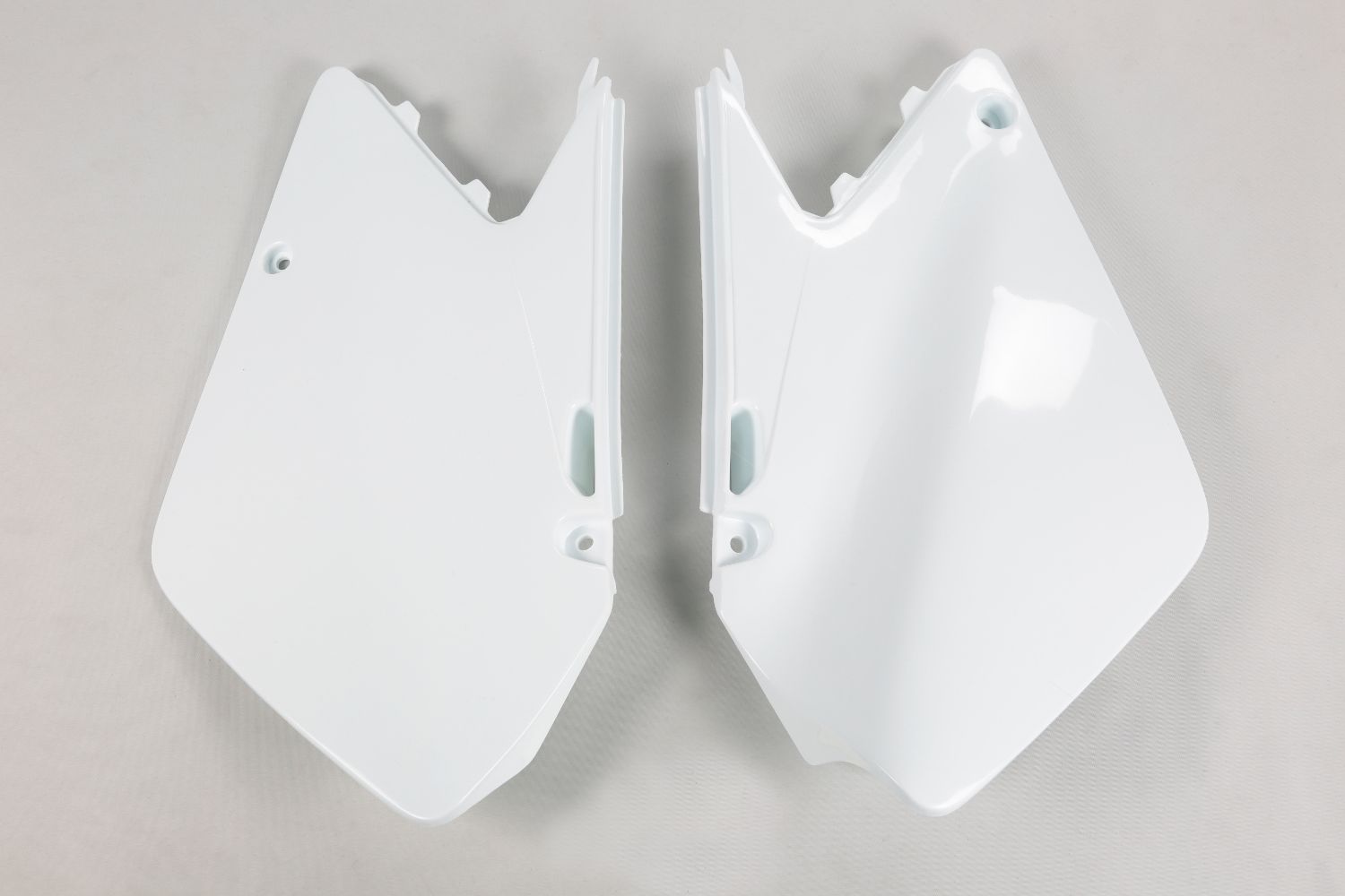 Side number plates Suzuki RM 250 (01-05) white* SU03996-041